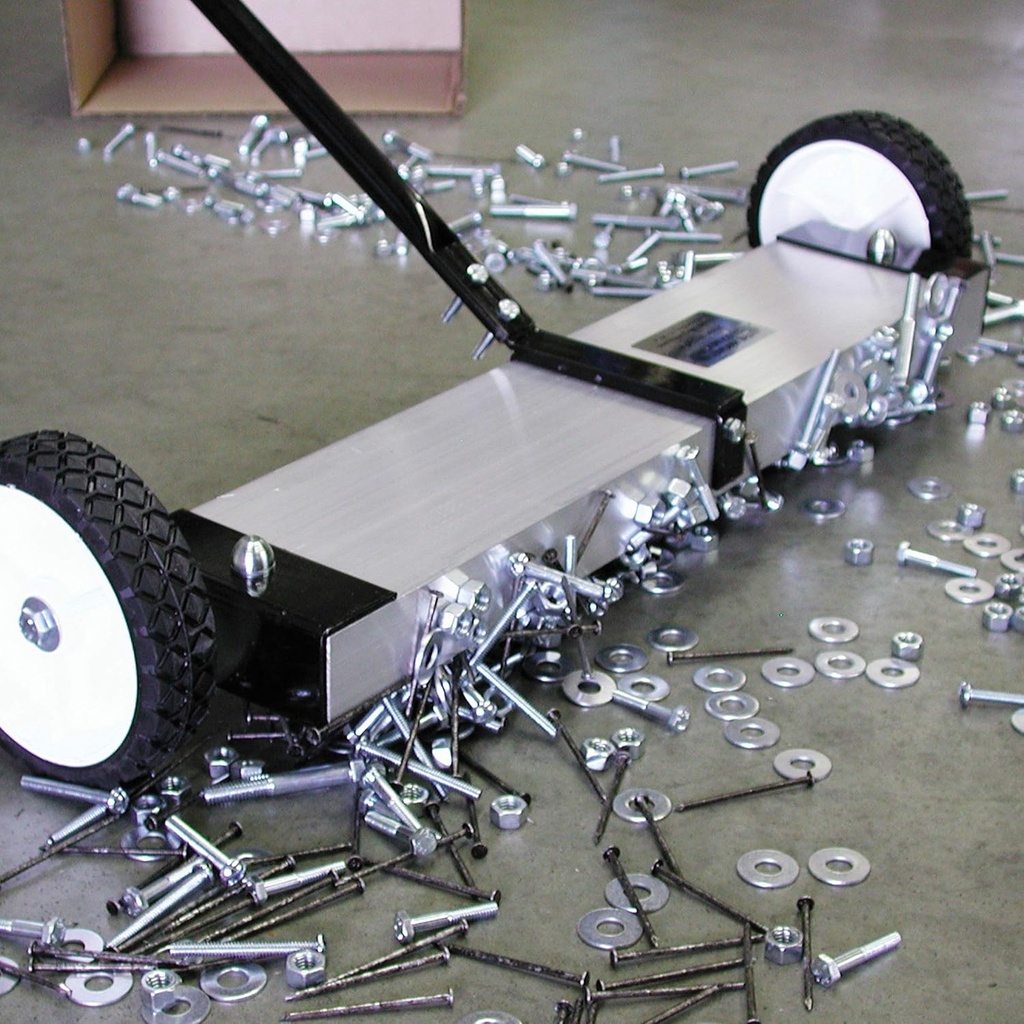 magnetic-sweeper-push-type-12-sweeping-w-5.jpg