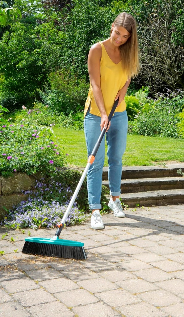 gardena-combisystem-telescopic-handle-90-3.jpg