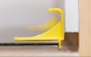 laminate-flooring-spacers-for-installing-3.jpg