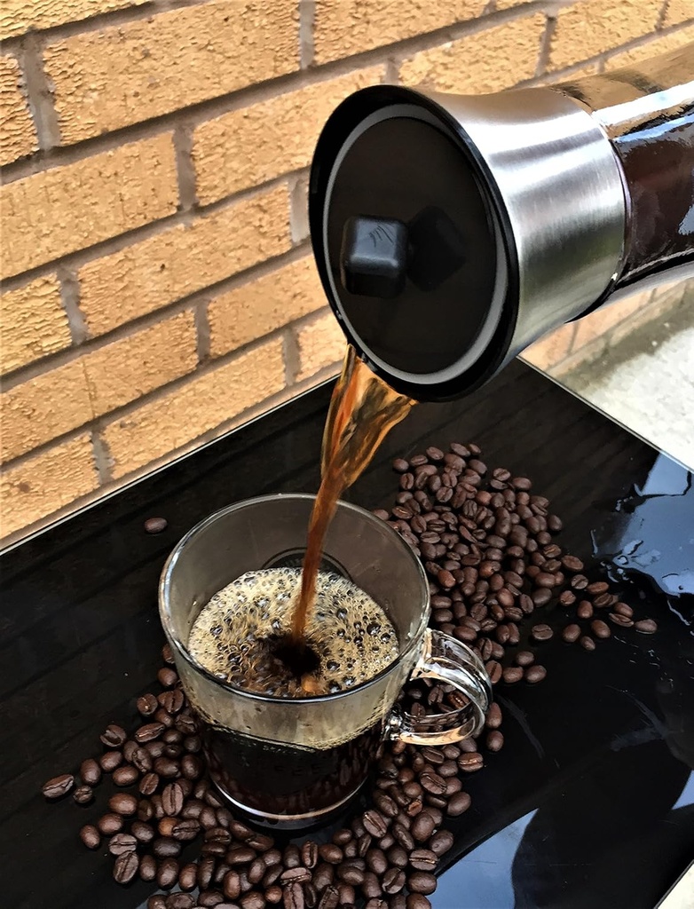 cold-brew-coffee-maker-and-iced-coffee-m-4.jpg